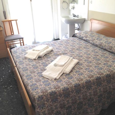 Albergo La Neigra เซสตรี เลวานเต ภายนอก รูปภาพ