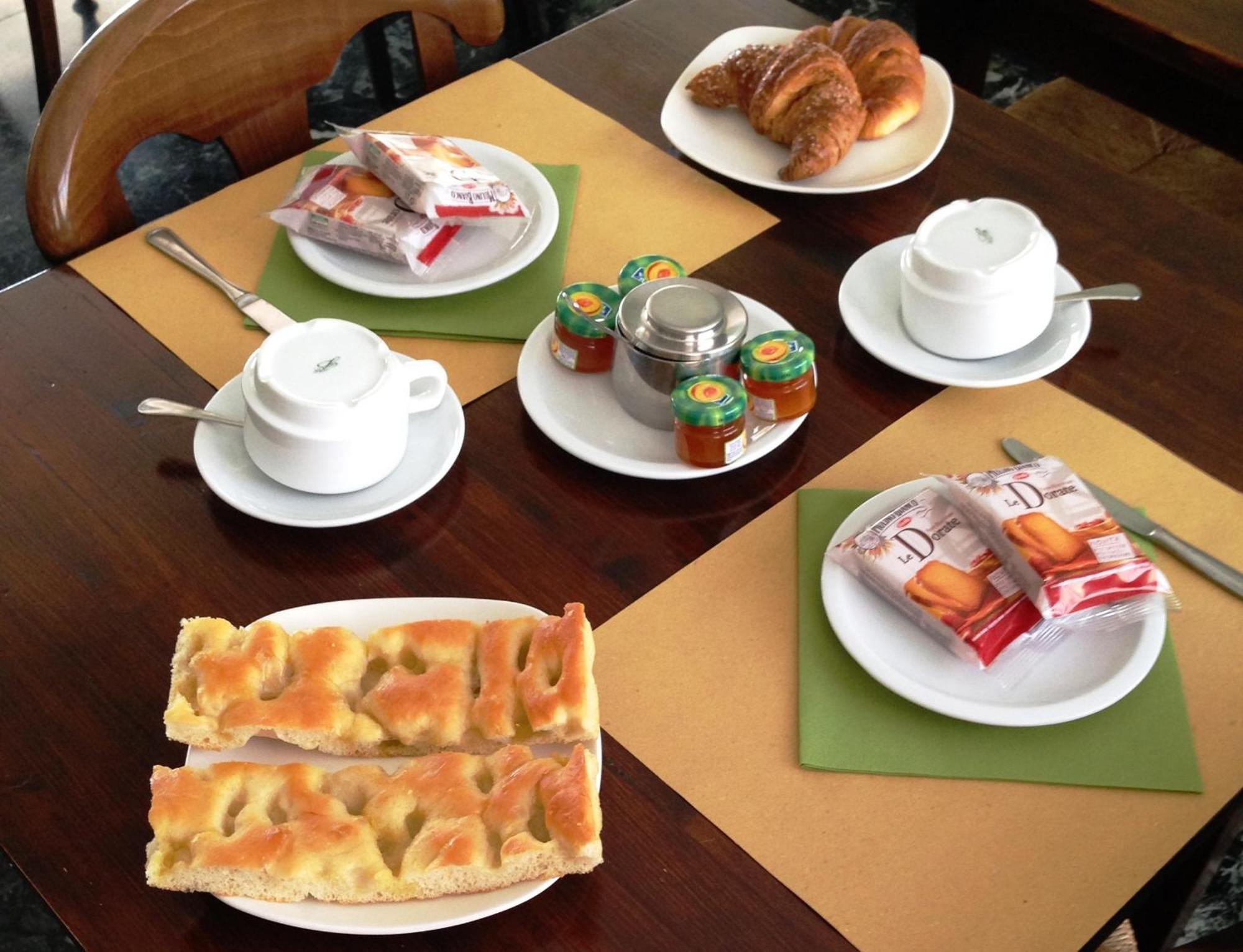 Albergo La Neigra เซสตรี เลวานเต ภายนอก รูปภาพ