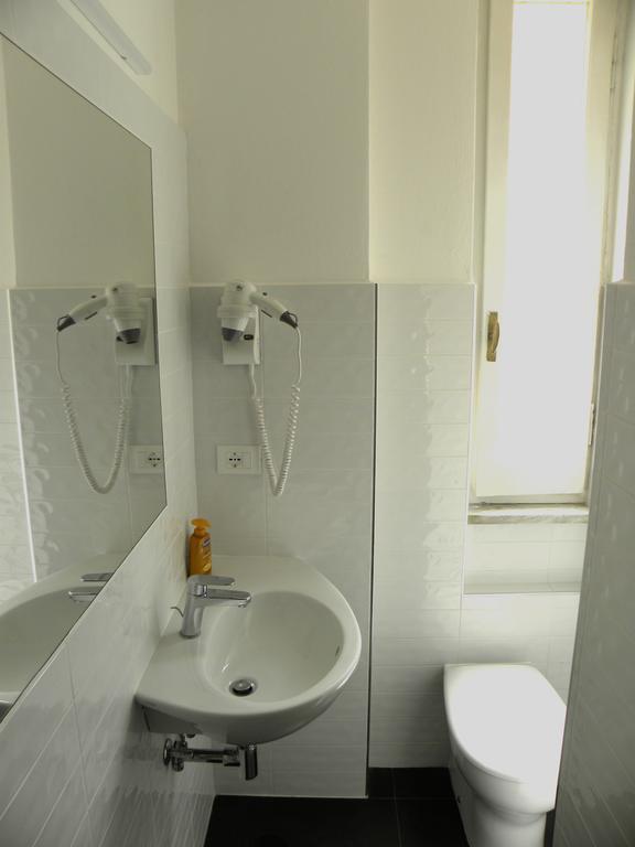 Albergo La Neigra เซสตรี เลวานเต ภายนอก รูปภาพ