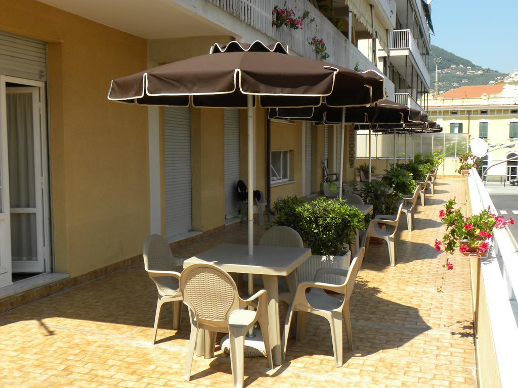 Albergo La Neigra เซสตรี เลวานเต ภายนอก รูปภาพ